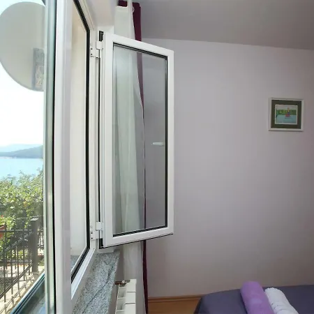 4 Persons App With Great Sea View,ac,wifi,399